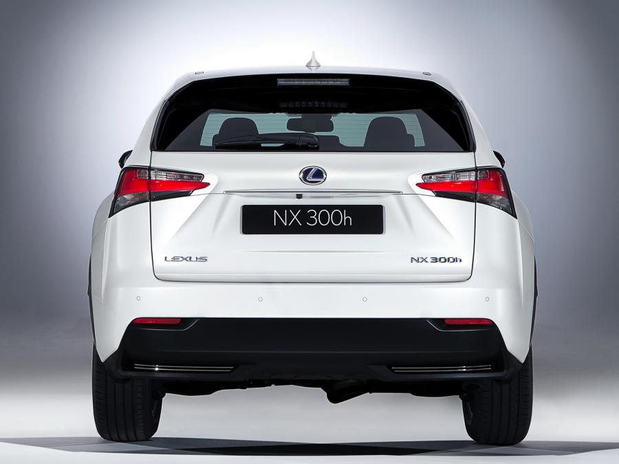  Lexus NX300h F-Sport 2014 года  (фото 5 из 6)